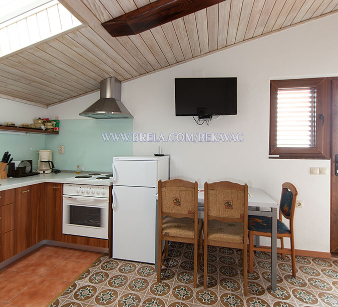 Villa Libertas, Brela - kitchen, dining table