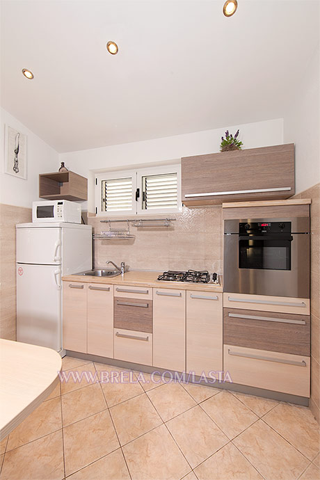 Apartment Lasta, Brela Soline - kitchen