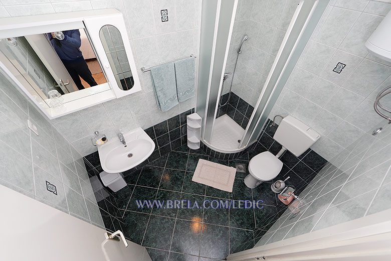 apartments Ledi, Brela - bathroom