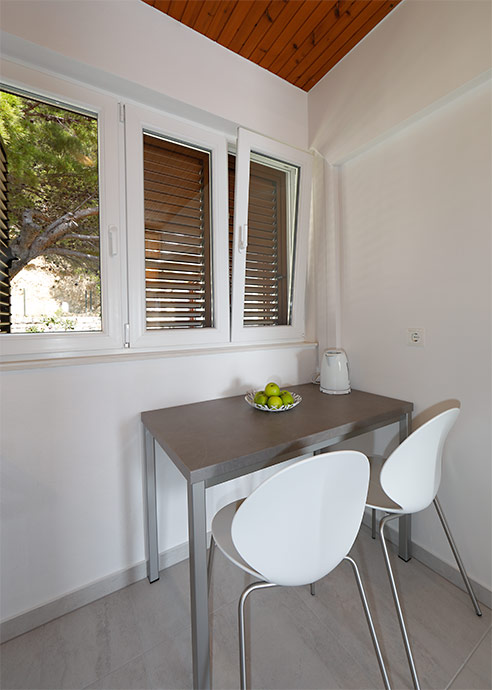 apartments Ruica, Brela - dining table