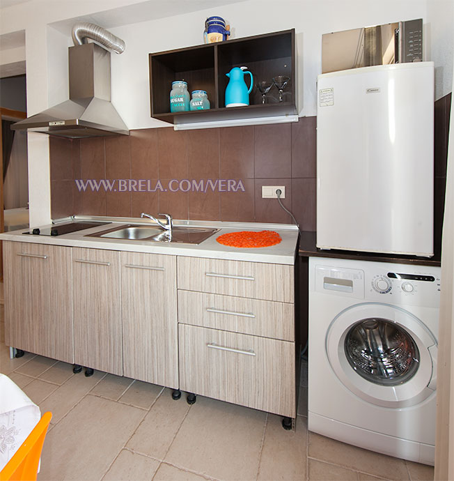 apartments Vera, Brela - kitchen