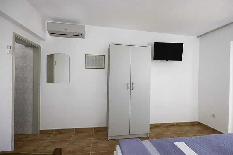 Apartments Villa Ambasador, Brela - bedroom