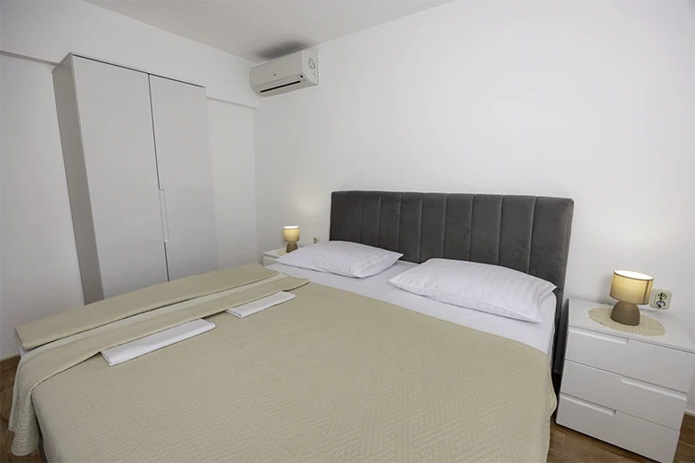 Apartments Villa Ambasador, Brela - bedroom