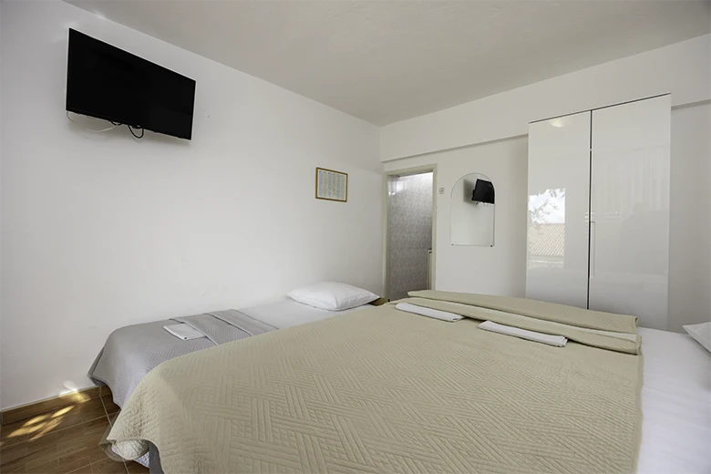 Apartments Villa Ambasador, Brela - bedroom