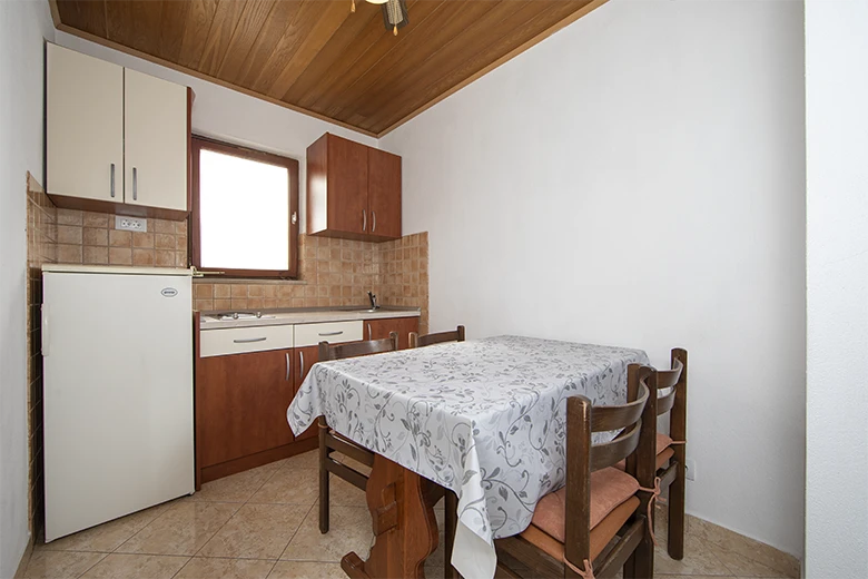 Apartments Villa Ambasador, Brela - dining room