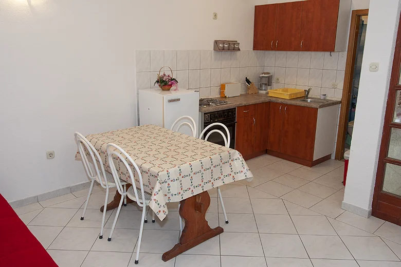 Apartments Villa Ambasador, Brela - dining room