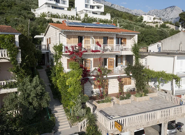 Apartments Villa Ambasador, Brela - aerial view of house