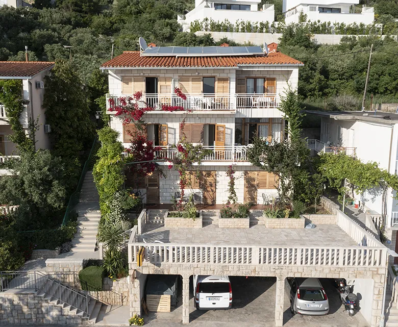 Apartments Villa Ambasador, Brela - aerial view of house