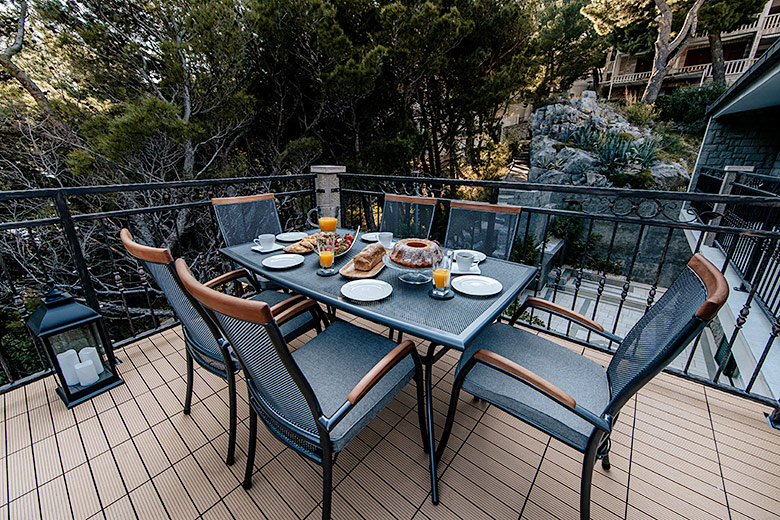 Villa Amore apartments, Brela - terrace with sea view