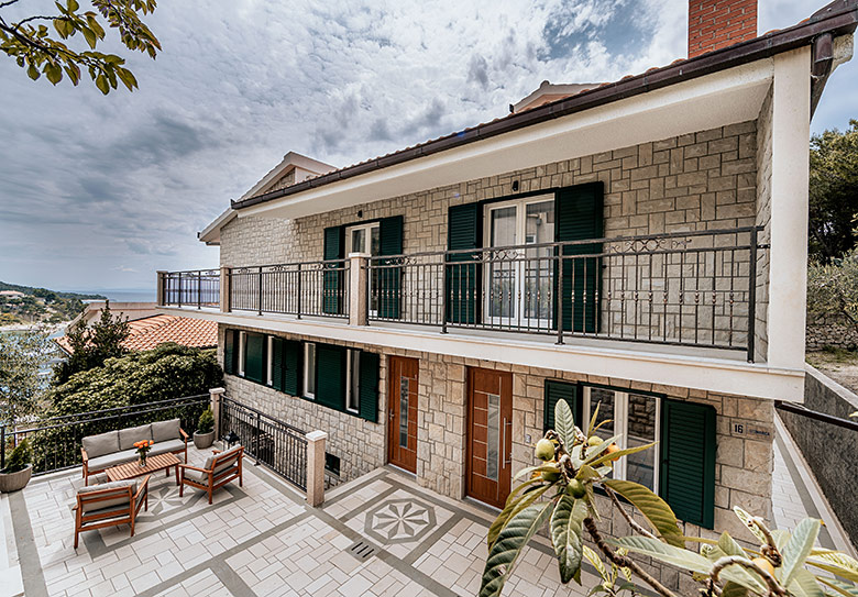 Villa Amore apartments, Brela - house