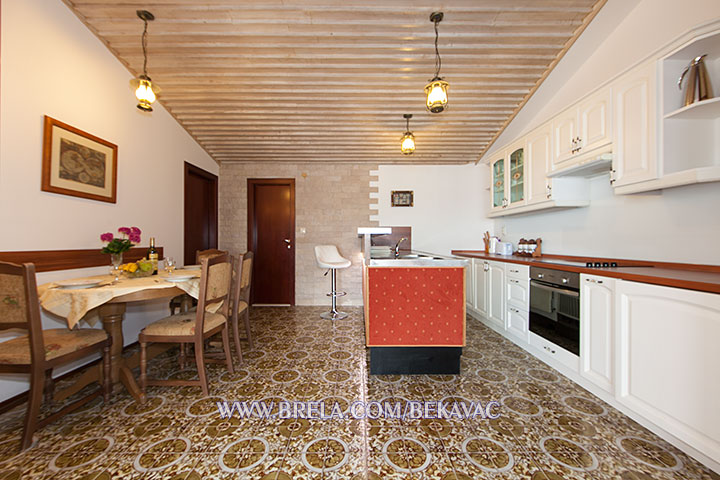 Villa Libertas, Brela - kitchen, dining room