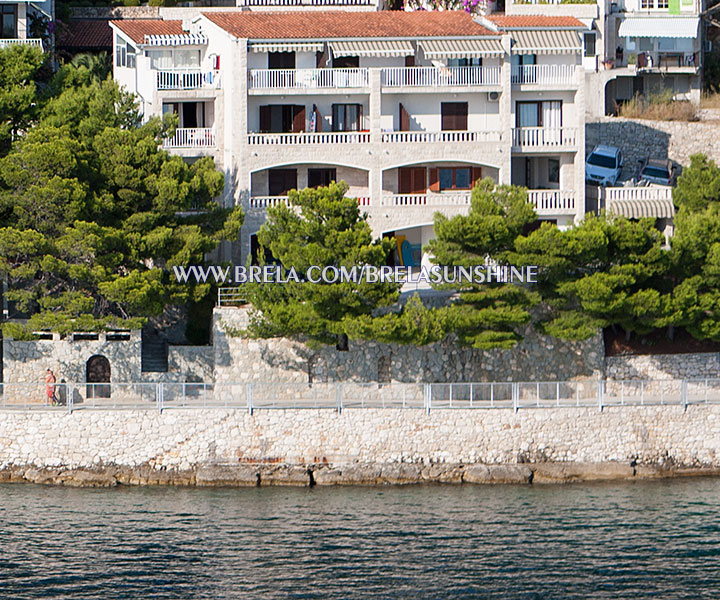 apartments Brelasunshine, Brela Podrače - view from sea