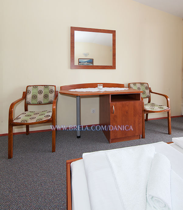 apartments Danica, Brela - dressing table, mirror