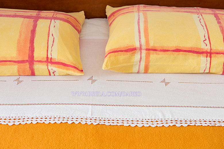 apartments Darko, Brela - bed linen