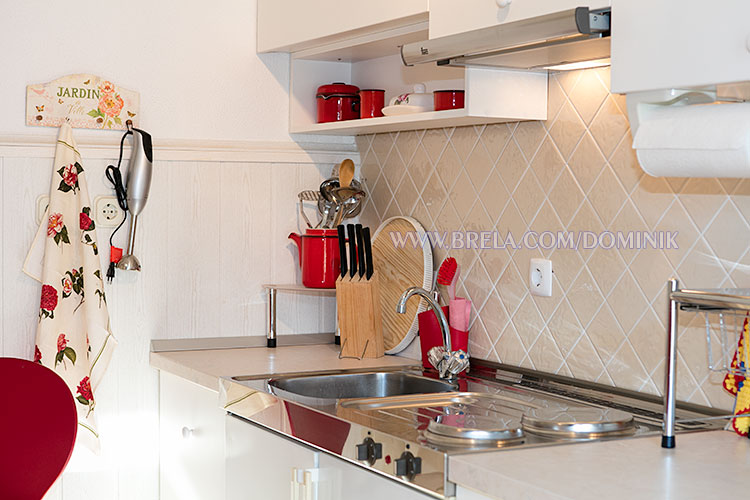 Apartments Dominik, Marianne Novak, Brela - kitchen detail
