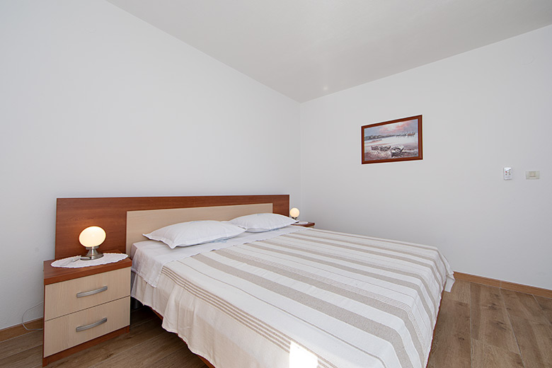Apartments Dragutin Brela - bedroom