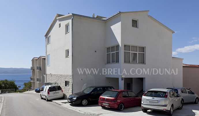 Apartments Dunaj house in Brela Stomarica - Dunaj