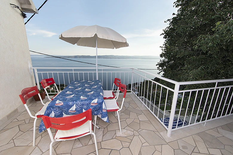 balcony with sea view