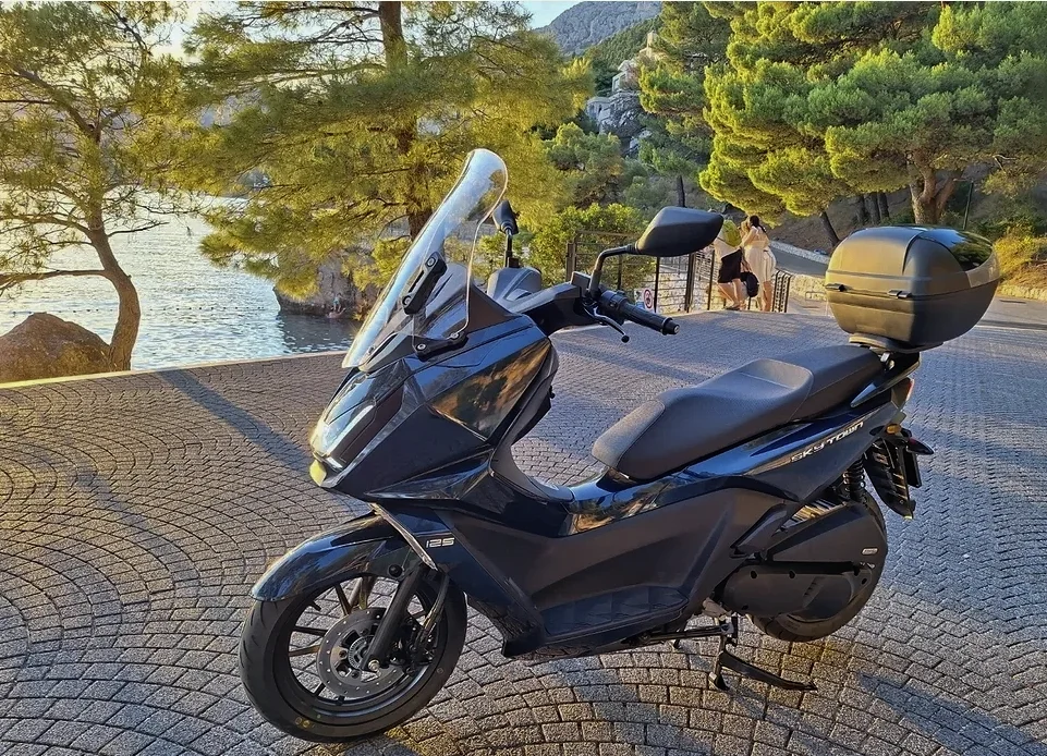 Scooter 125 ccm