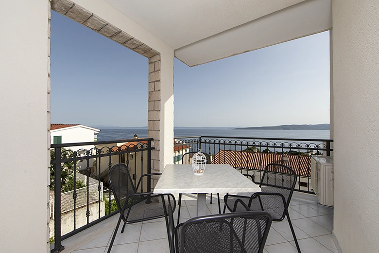 Apartments Marija, Brela - balcony with seaview