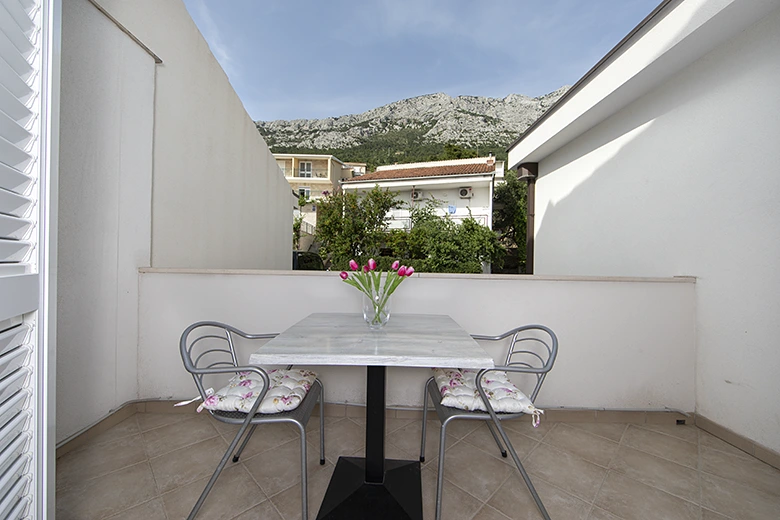 Apartments Marija, Brela - balcony with mountain Biokovo view