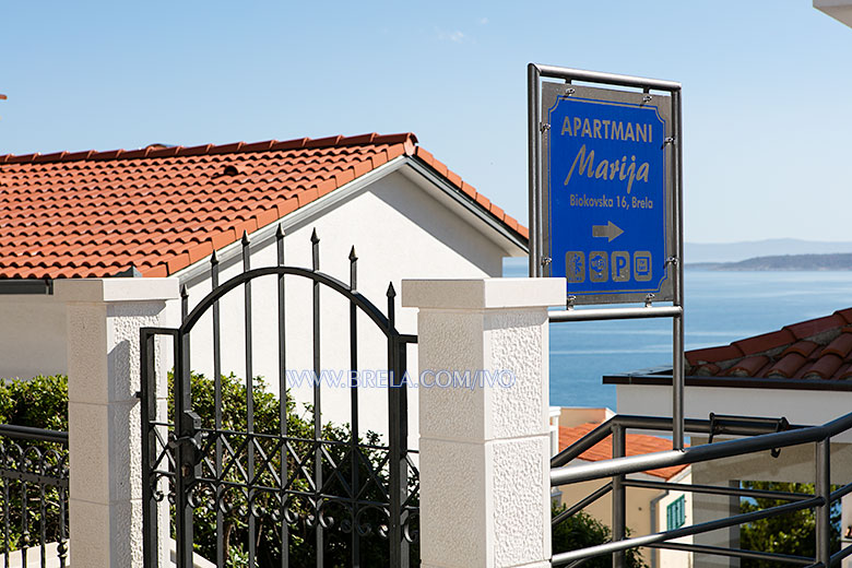 Apartments Marija, Brela - entrance