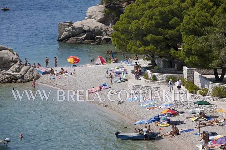 beach in Brela Jakiruša