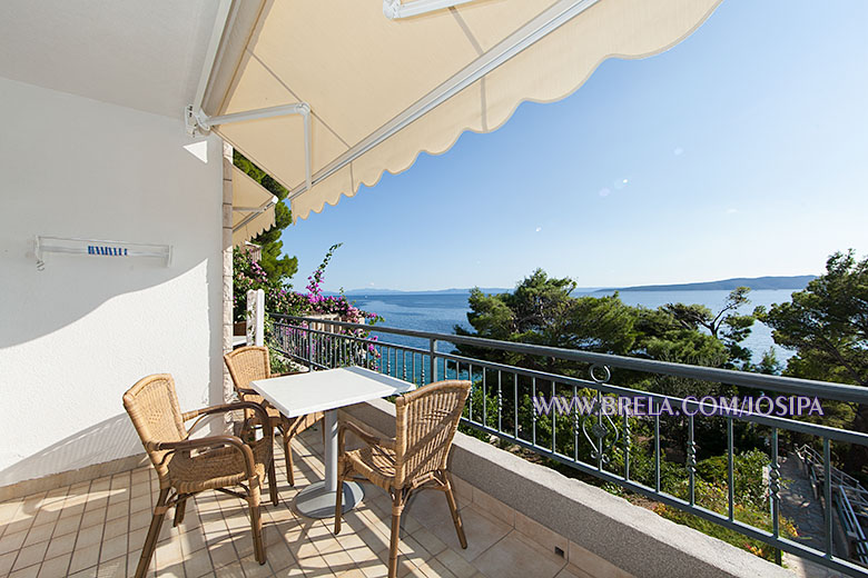 apartments Josipa, Brela - balcony with sea view