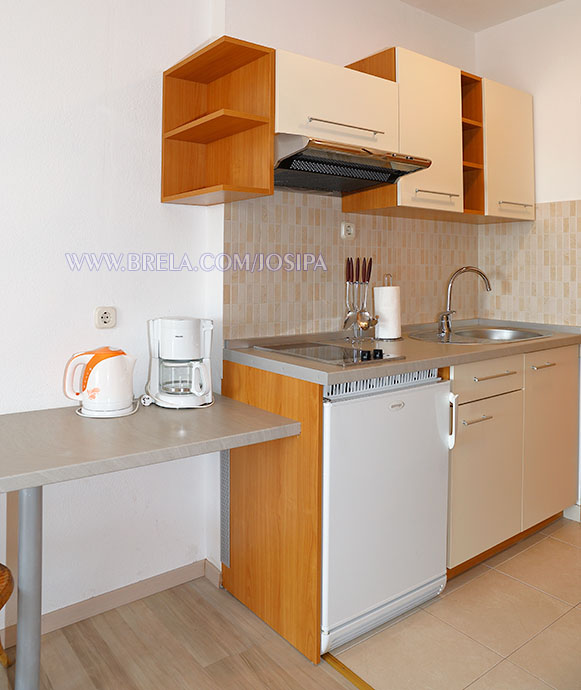 apartments Josipa, Brela - kitchen