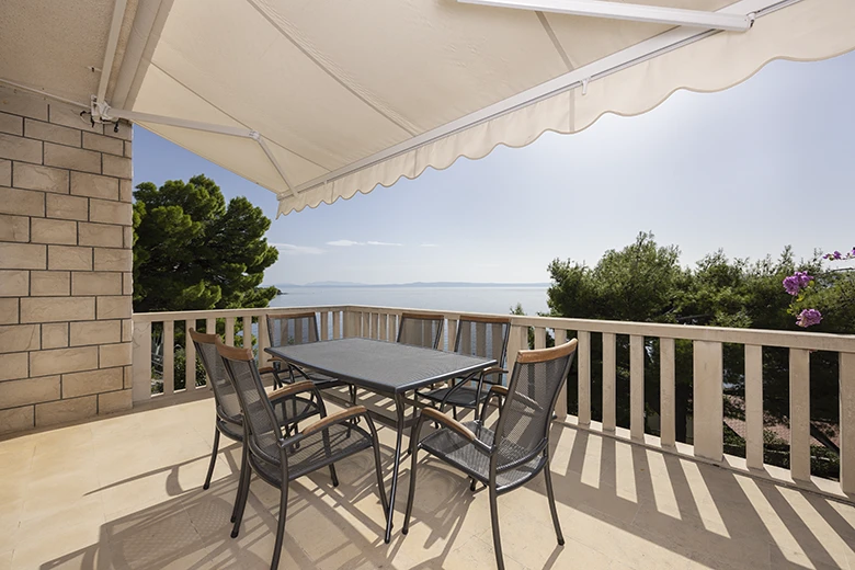 apartments Josipa, Brela - balcony with sea view