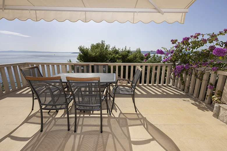 apartments Josipa, Brela - balcony with sea view