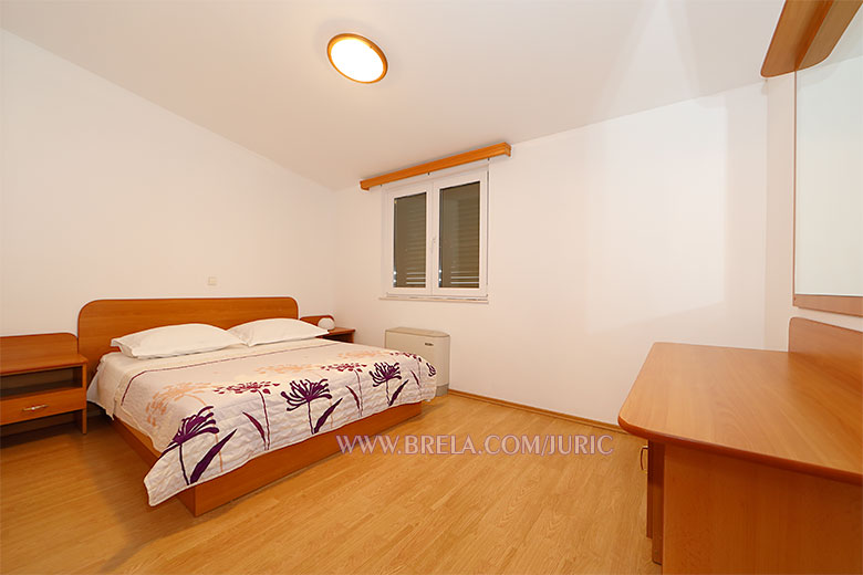 apartments Jurić, Brela - bedroom