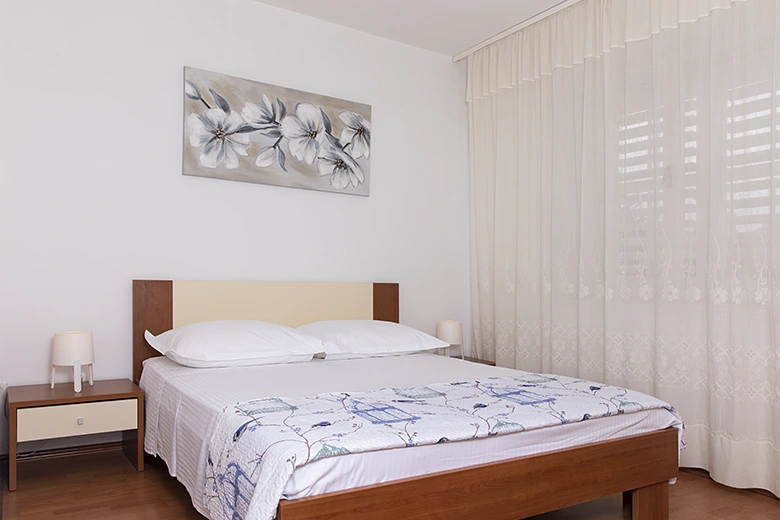 apartments Juričić, Brela - bedroom