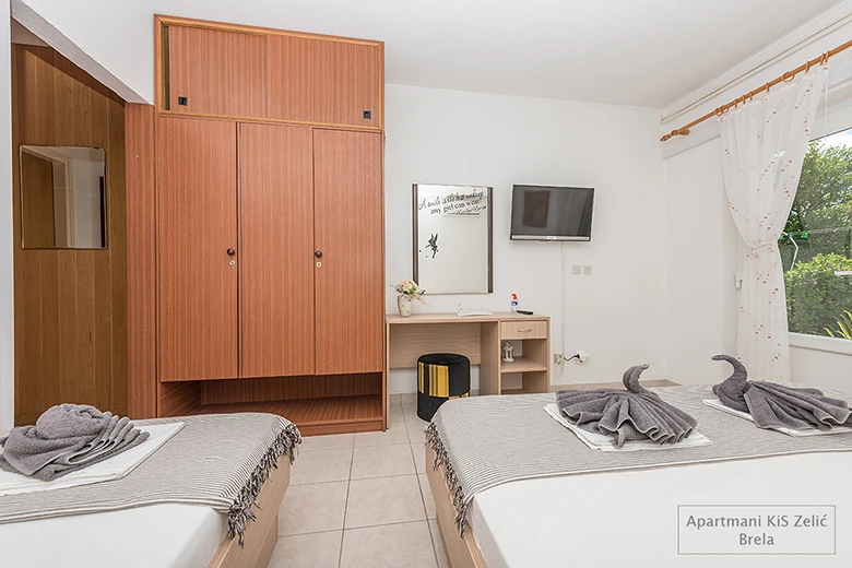 Apartments KiS Zelić, Brela - bedroom, Zimmer