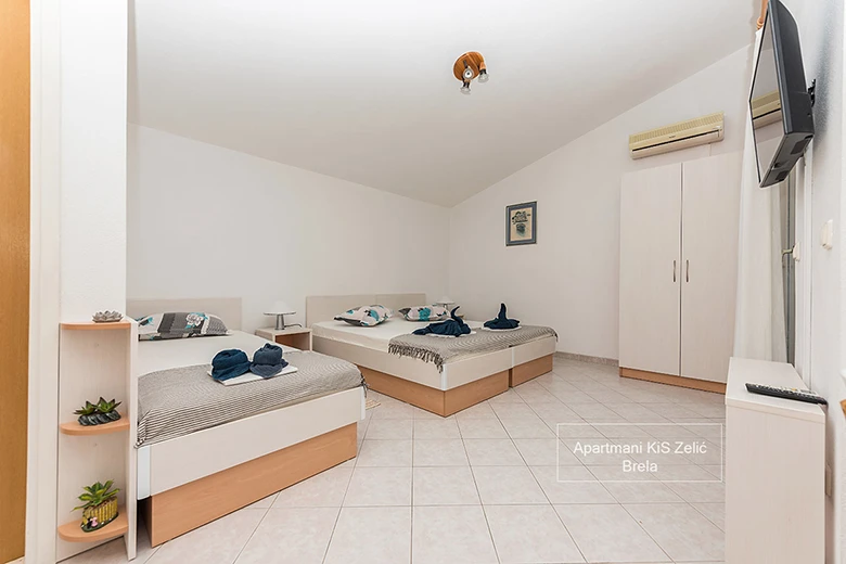 Apartments KiS Zelić, Brela - bedroom