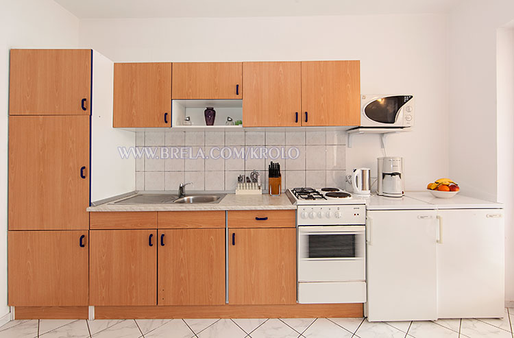 apartments Krolo, Brela - kitchen