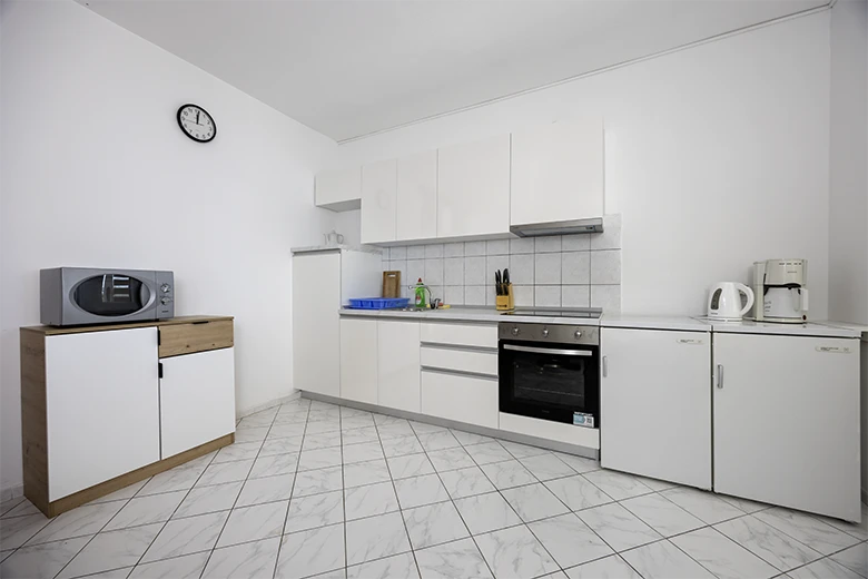 apartments Krolo, Brela - kitchen