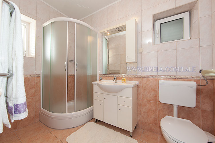 Apartments Lale, Brela - bathroom