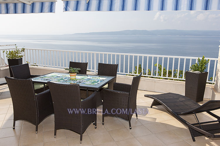 Apartment Lasta, Brela Soline - large terrace with sea view