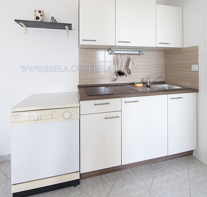kitchen - apartment Lela Brela