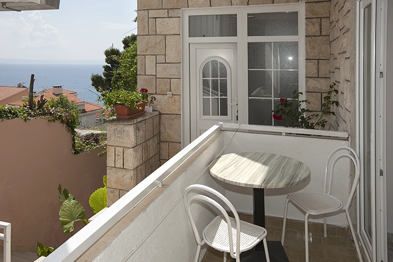 Apartments Lozo, Brela - balcony with sea view, Balkon mit Meerblick