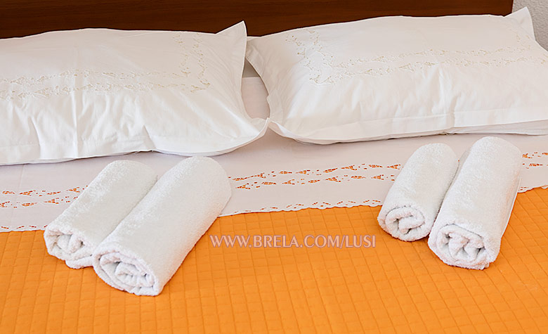 apartments LUSI, Brela - pillows, towels