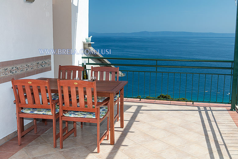 apartments LUSI, Brela - terrace, dining table