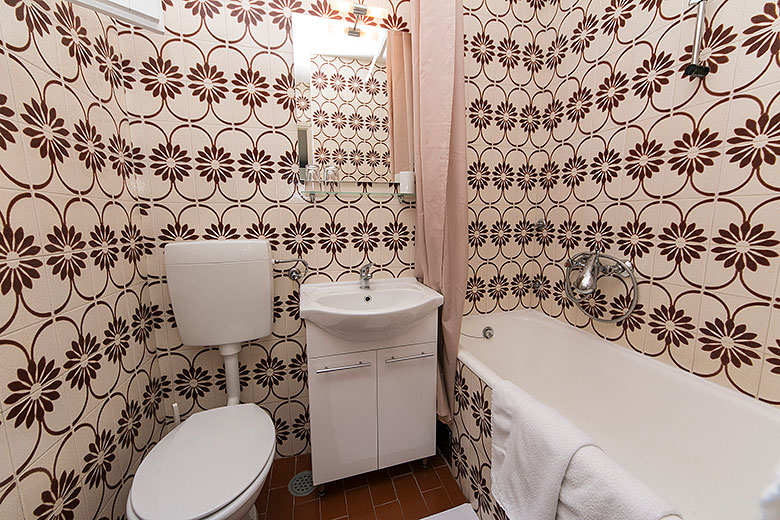 apartments Merita, Brela - bathroom