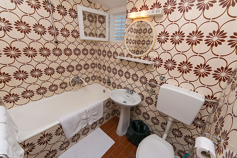 apartments Merita, Brela - bathroom