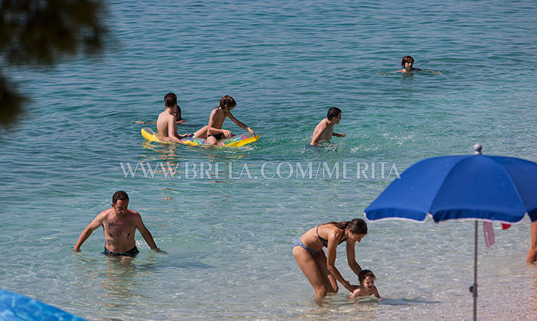 clear, clean beaches in Brela