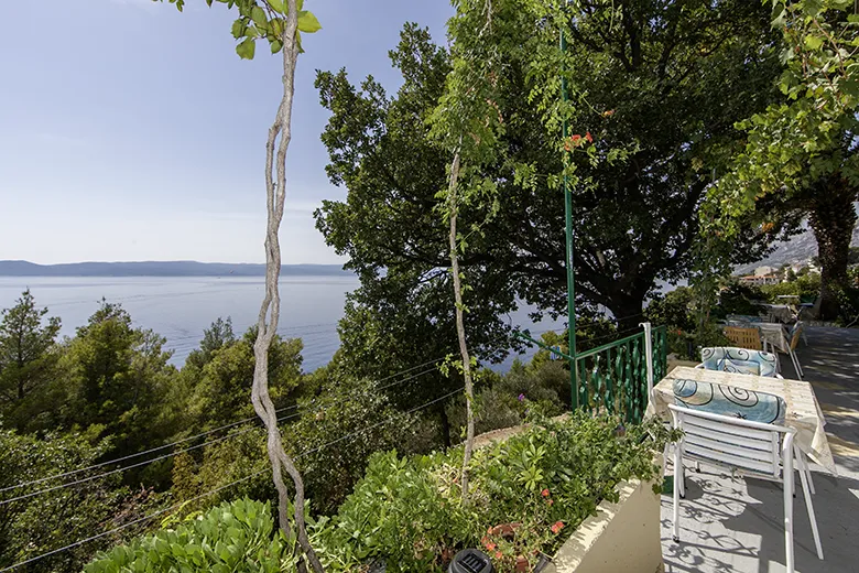 Apartments Mila, Brela - terrace with sea view
