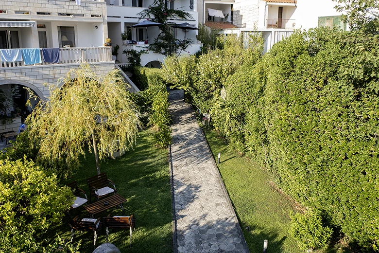Villa Mili, garden