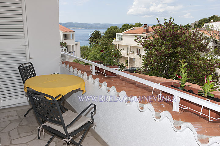 balcony with sea view, apartment Villa Nevenka Brela