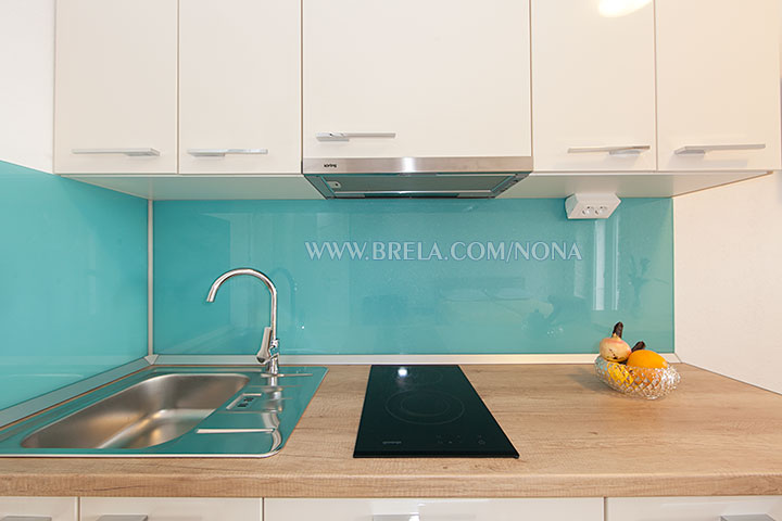 Apartments Nona, Brela - kitchen
